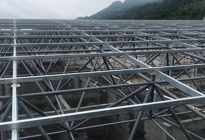当阳仁怀冠英学校艺体楼网架